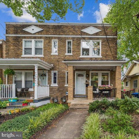 1424 KEARNY ST NE, Washington, DC 20017