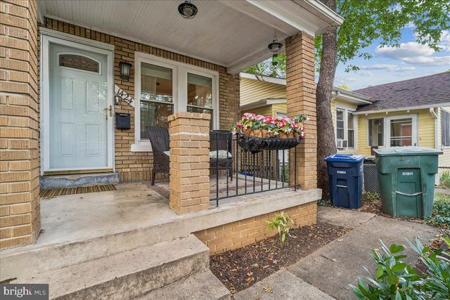 1424 KEARNY ST NE, Washington, DC 20017