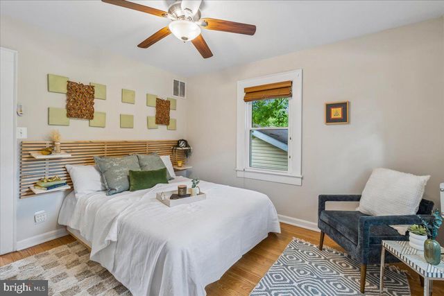 1424 KEARNY ST NE, Washington, DC 20017
