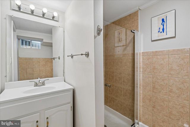 1424 KEARNY ST NE, Washington, DC 20017