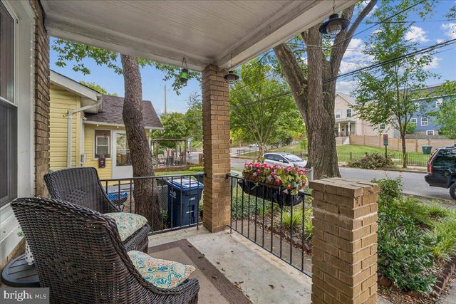 1424 KEARNY ST NE, Washington, DC 20017