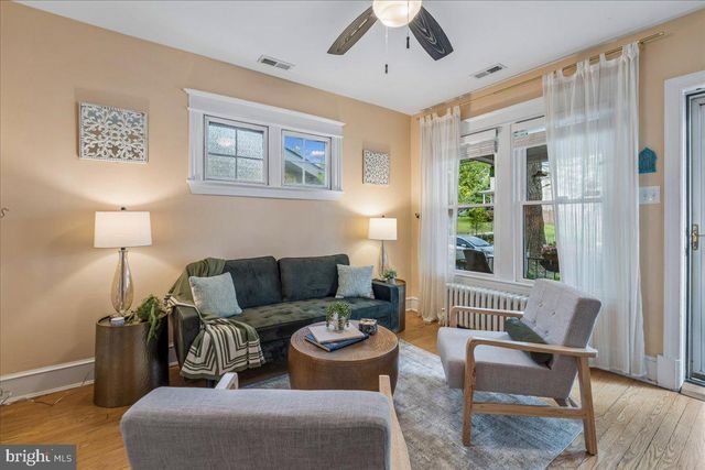 1424 KEARNY ST NE, Washington, DC 20017