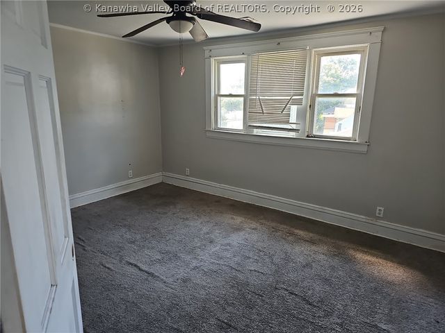 1104 Hunt Avenue, Charleston, WV 25302