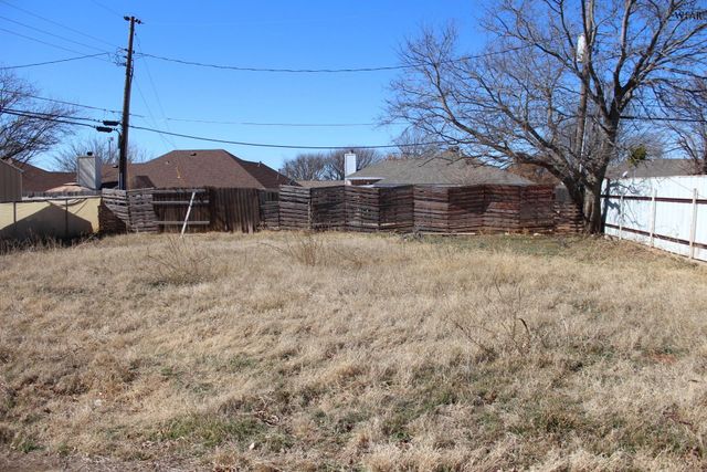 1120 CHERYL DRIVE, Burkburnett, TX 76354