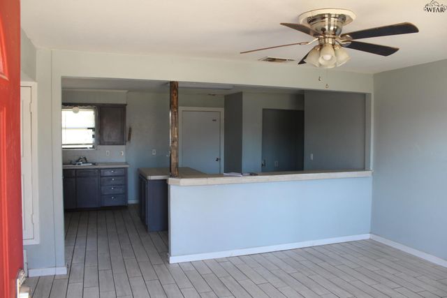 1120 CHERYL DRIVE, Burkburnett, TX 76354