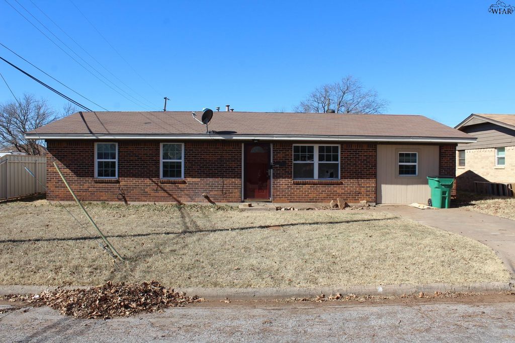 1120 CHERYL DRIVE, Burkburnett, TX 76354