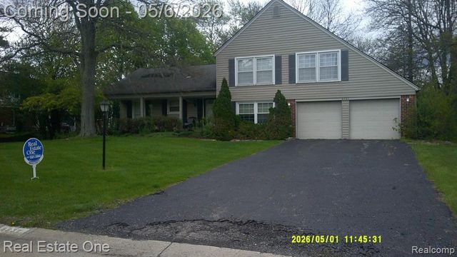 4837 Teddington Drive, West Bloomfield, MI 48323