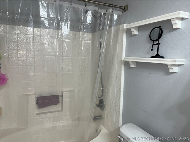 520 S Creek Street, Skiatook, OK 74070