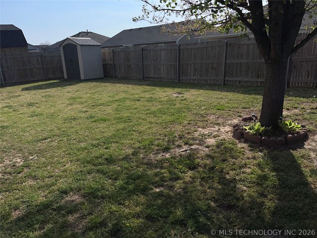 520 S Creek Street, Skiatook, OK 74070