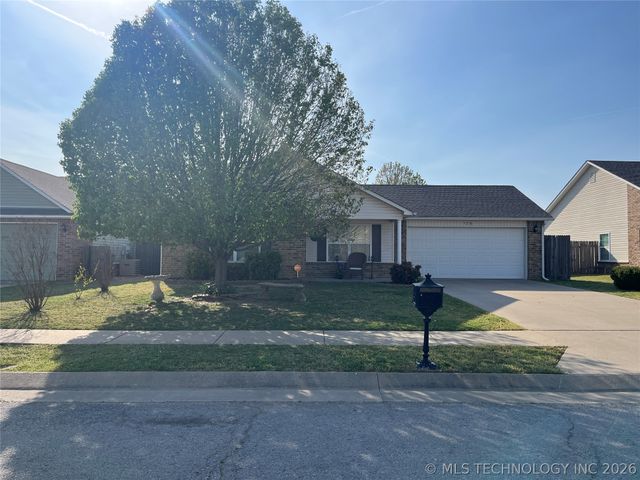 520 S Creek Street, Skiatook, OK 74070