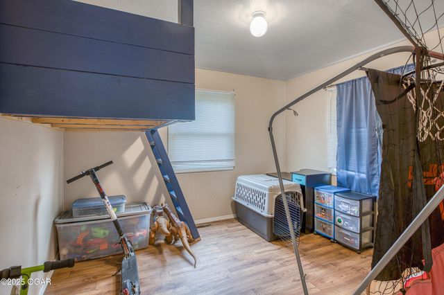 1638 Lark Road, Joplin, MO 64804