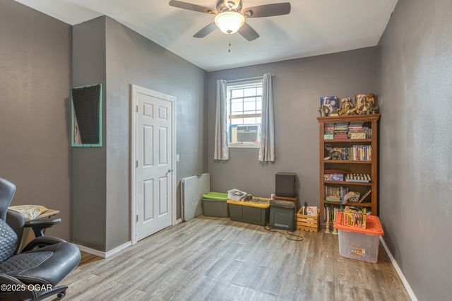 1638 Lark Road, Joplin, MO 64804