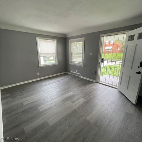 5026 E 86th Street, Garfield Heights, OH 44125