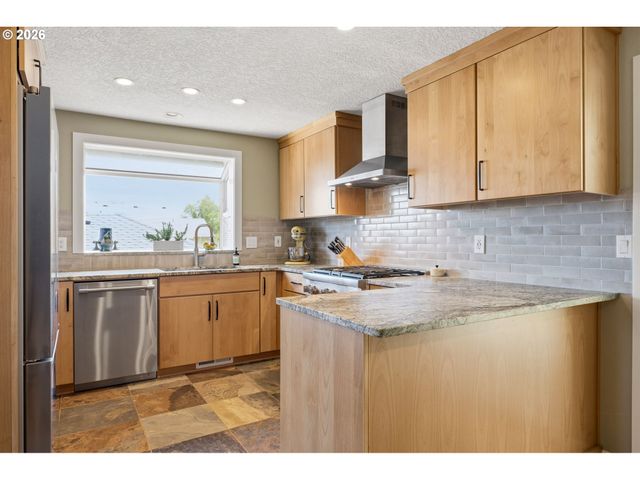 1418 Nw 30TH Ave, Camas, WA 98607