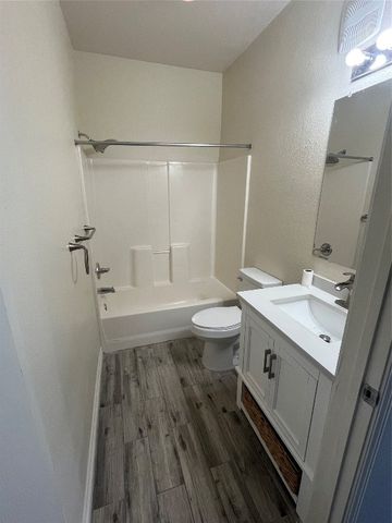 2200 Classen Boulevard 13-113, Norman, OK 73071