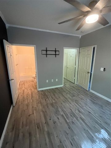 2200 Classen Boulevard 13-113, Norman, OK 73071