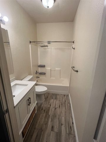 2200 Classen Boulevard 13-113, Norman, OK 73071