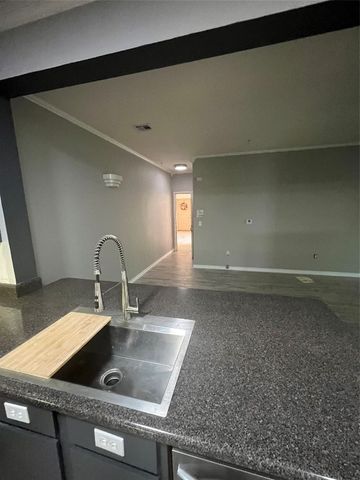 2200 Classen Boulevard 13-113, Norman, OK 73071