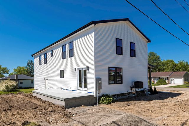 8579 GRUBB Road, Mckean, PA 16426