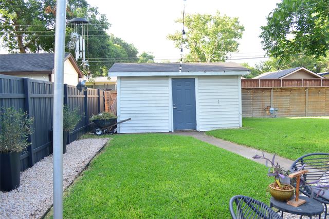2903 Healey Drive, Dallas, TX 75228