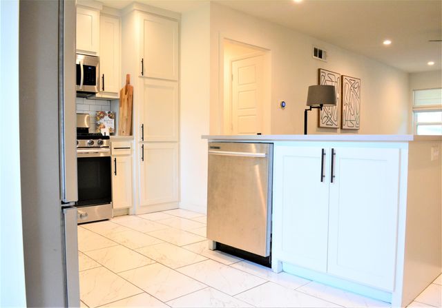 2903 Healey Drive, Dallas, TX 75228