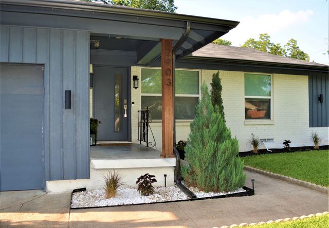 2903 Healey Drive, Dallas, TX 75228