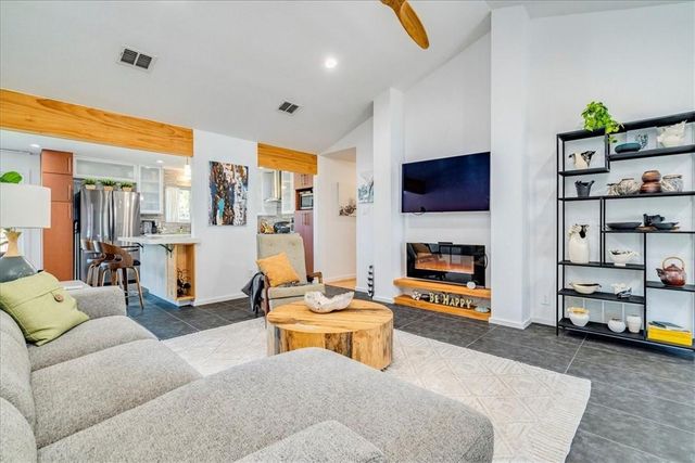 11422 Bristle Oak TRL, Austin, TX 78750