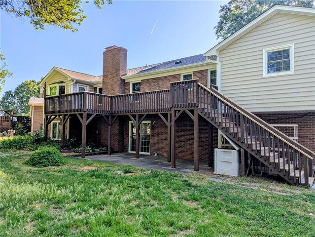 6913 Crandall Court, Clemmons, NC 27012