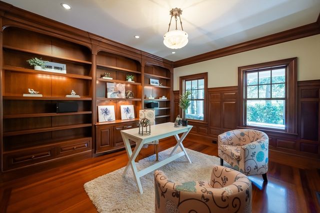 197 Grant St, Lexington, MA 02420