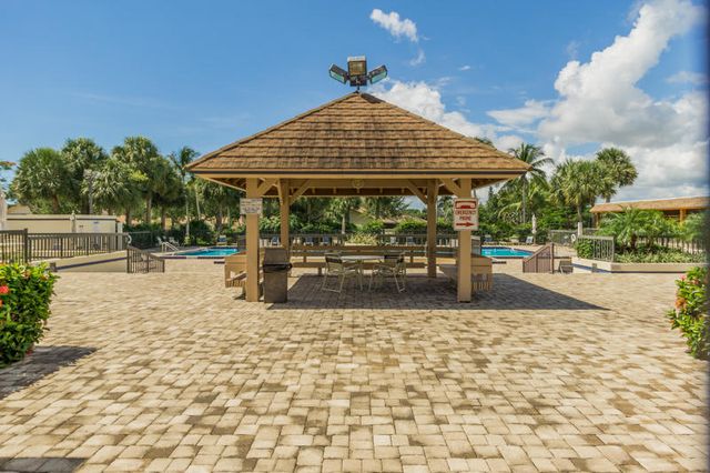 2414 24th Court, Jupiter, FL 33477