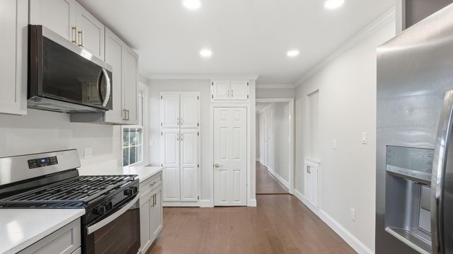 928 Ridgeway Avenue, Signal Mountain, TN 37377