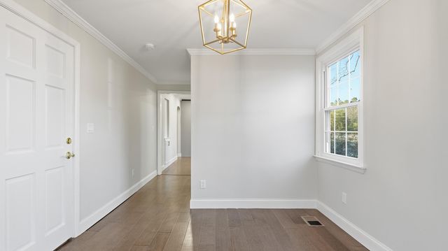 928 Ridgeway Avenue, Signal Mountain, TN 37377