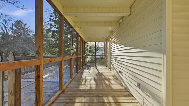 928 Ridgeway Avenue, Signal Mountain, TN 37377