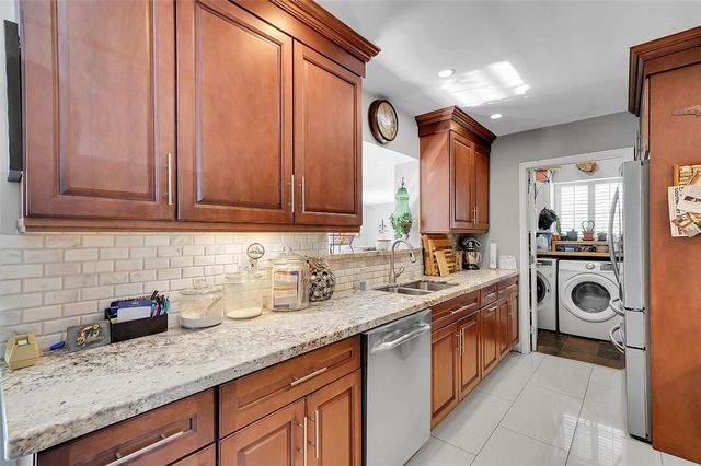 108 SE 14th Court, Deerfield Beach, FL 33441