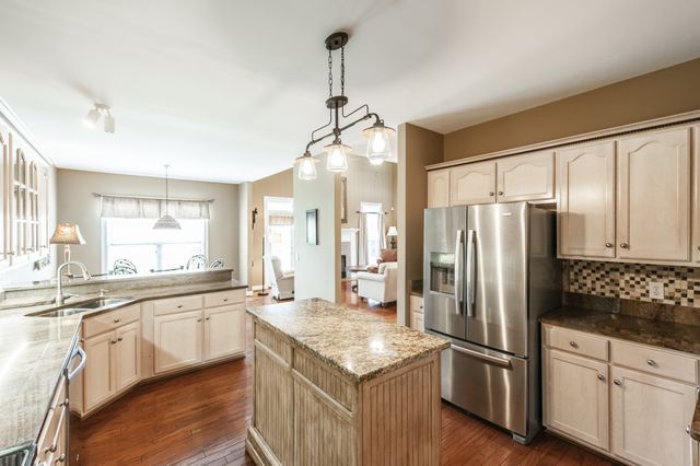 104 Newport Cir, Hendersonville, TN 37075