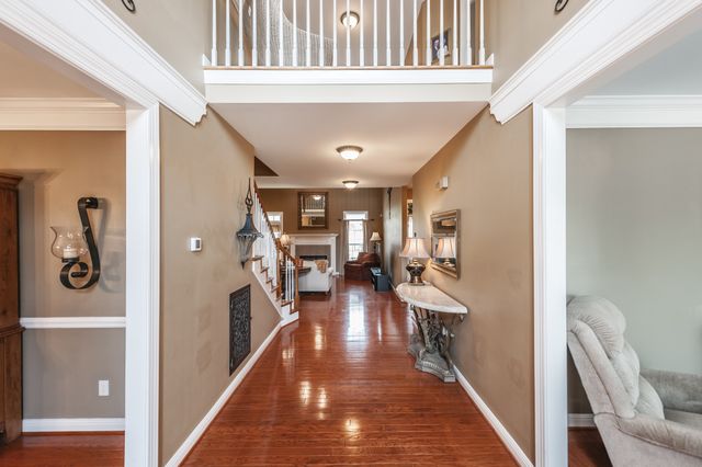 104 Newport Cir, Hendersonville, TN 37075