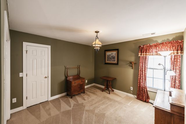 104 Newport Cir, Hendersonville, TN 37075