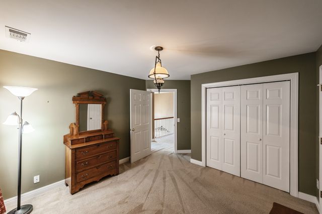 104 Newport Cir, Hendersonville, TN 37075