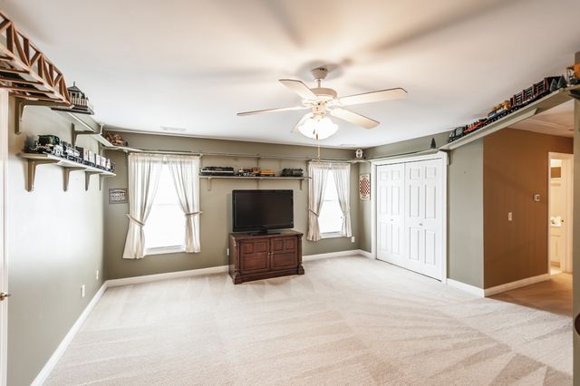 104 Newport Cir, Hendersonville, TN 37075