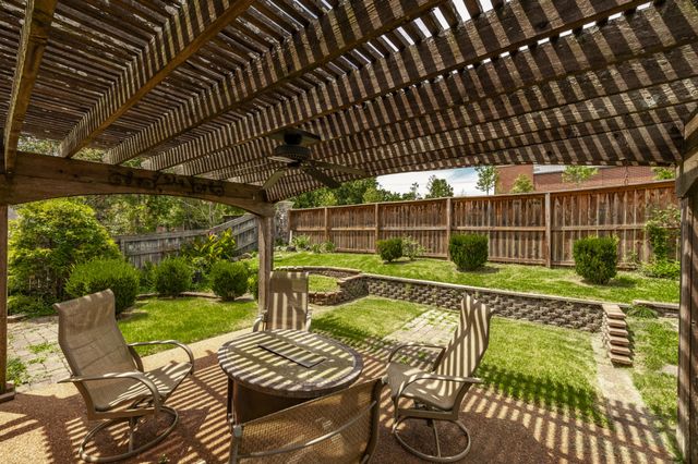 104 Newport Cir, Hendersonville, TN 37075
