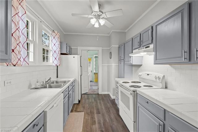 218 Queen Anne Road, Salisbury, NC 28144