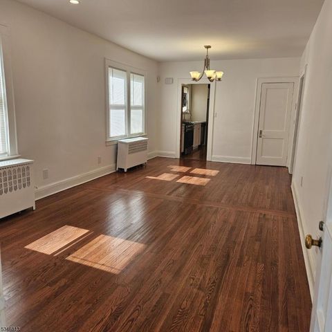 170 Ridge Ave, Bloomfield Twp., NJ 07003