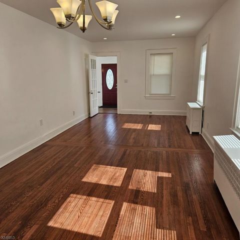 170 Ridge Ave, Bloomfield Twp., NJ 07003