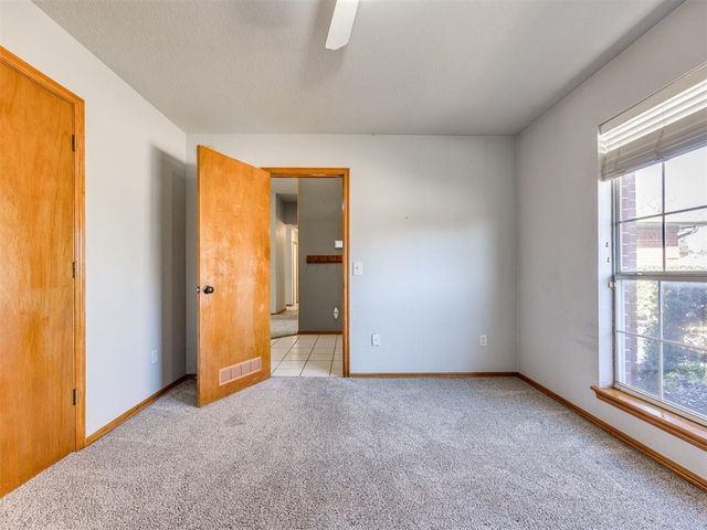 9900 SW 14th Street, Yukon, OK 73099