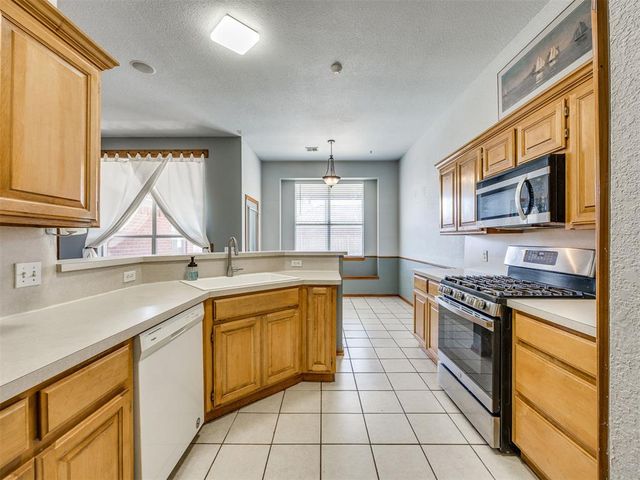 9900 SW 14th Street, Yukon, OK 73099