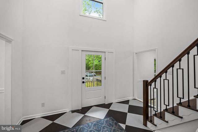 1 DICKSON DR, Medford, NJ 08055