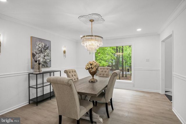 1 DICKSON DR, Medford, NJ 08055