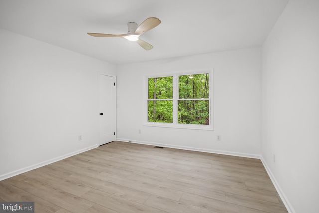 1 DICKSON DR, Medford, NJ 08055
