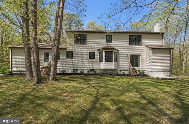 1 DICKSON DR, Medford, NJ 08055