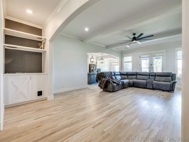 14938 E 82nd Street North, Owasso, OK 74055